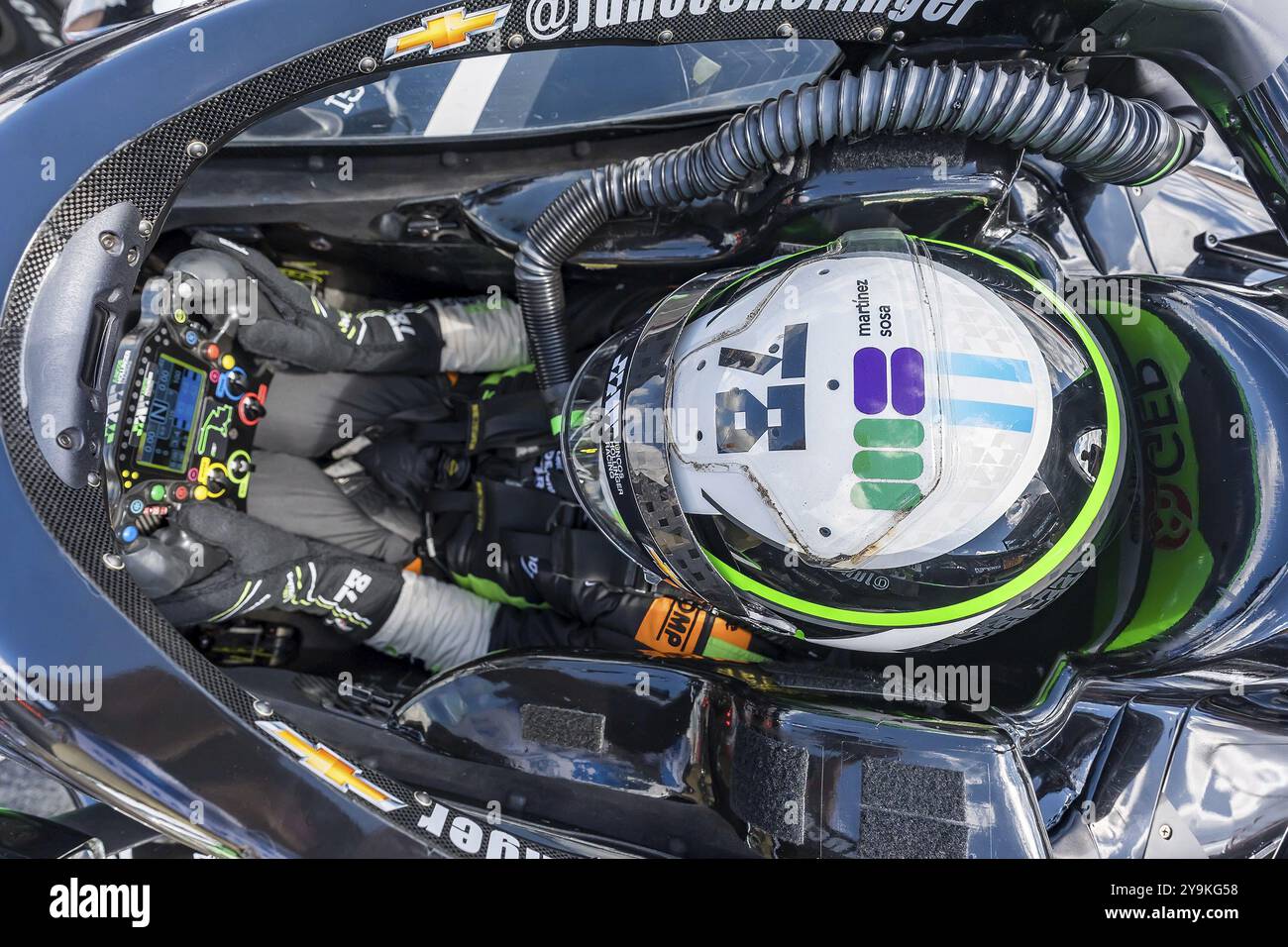 ROMAIN GROSJEAN (77) di Ginevra, Svizzera, si prepara ad allenarsi per la Honda Indy 200 al Mid-Ohio Sports Car Course di Lexington, OHIO Foto Stock