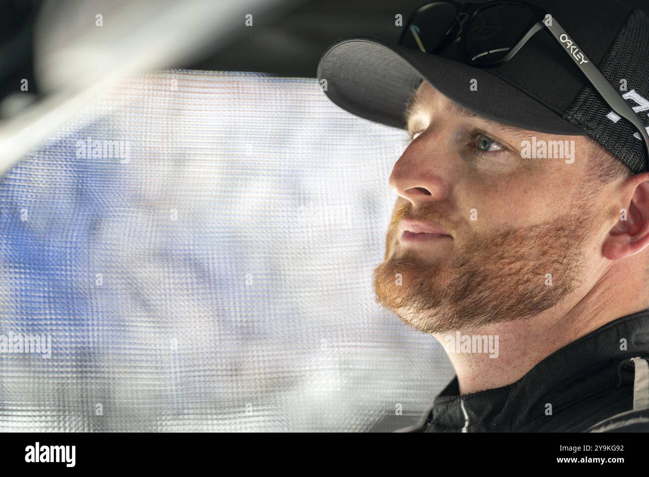 Ty Dillon (77), pilota della NASCAR Cup, si mette in pista per allenarsi per la Cook Out Southern 500 al circuito Darlington Raceway di Darlington, SC Foto Stock