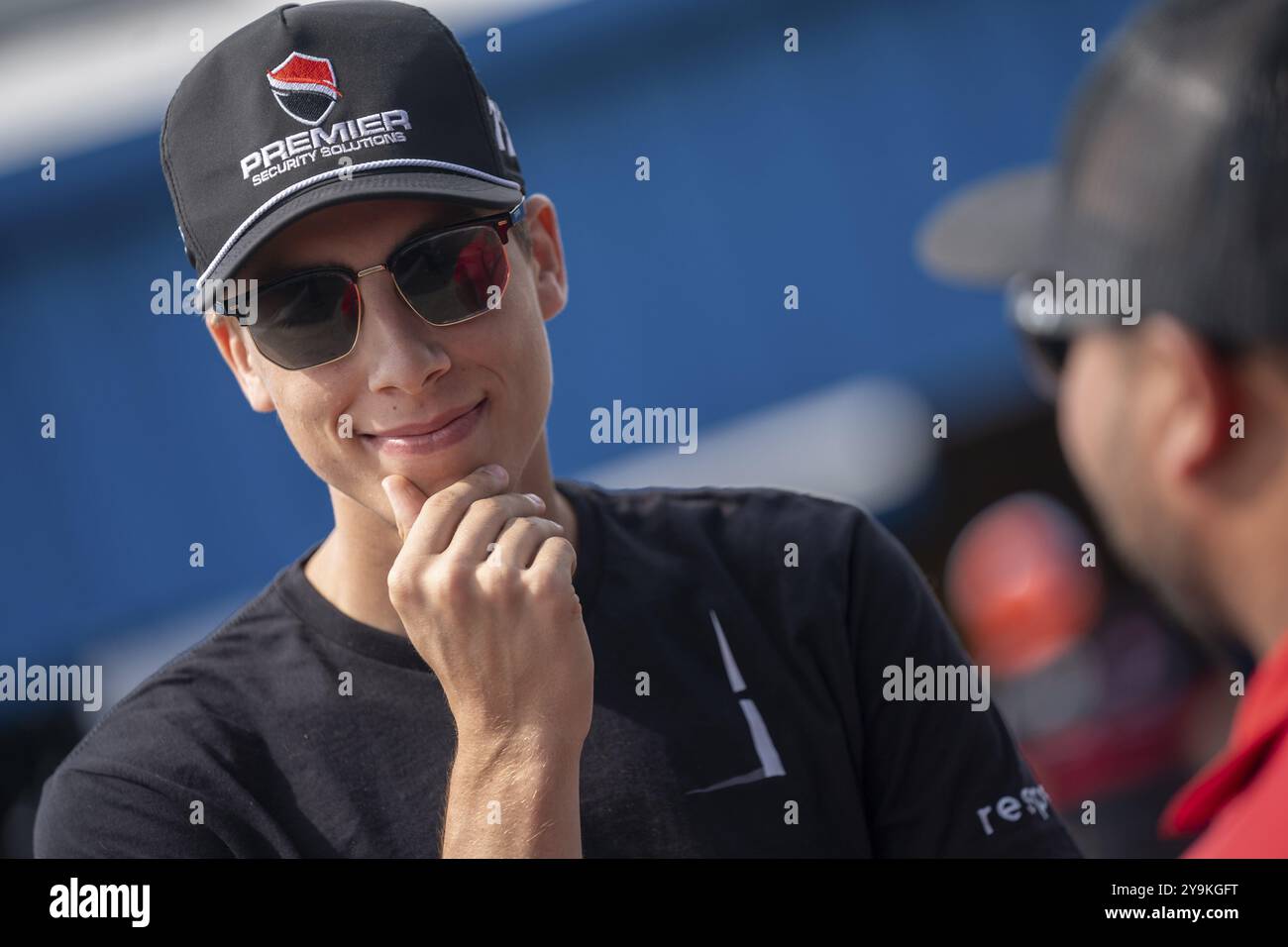 Carson Hocevar, pilota della NASCAR Xfinity Series (77), sale in pista per il CABO WABO 250 al Michigan International Speedway di Brooklyn, Michigan Foto Stock