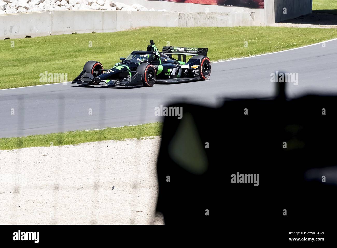ROMAIN GROSJEAN (77) di Ginevra, Svizzera, pratica per l'XPEL Grand Prix a Road America a Elkhart Lake, WISCONSIN Foto Stock
