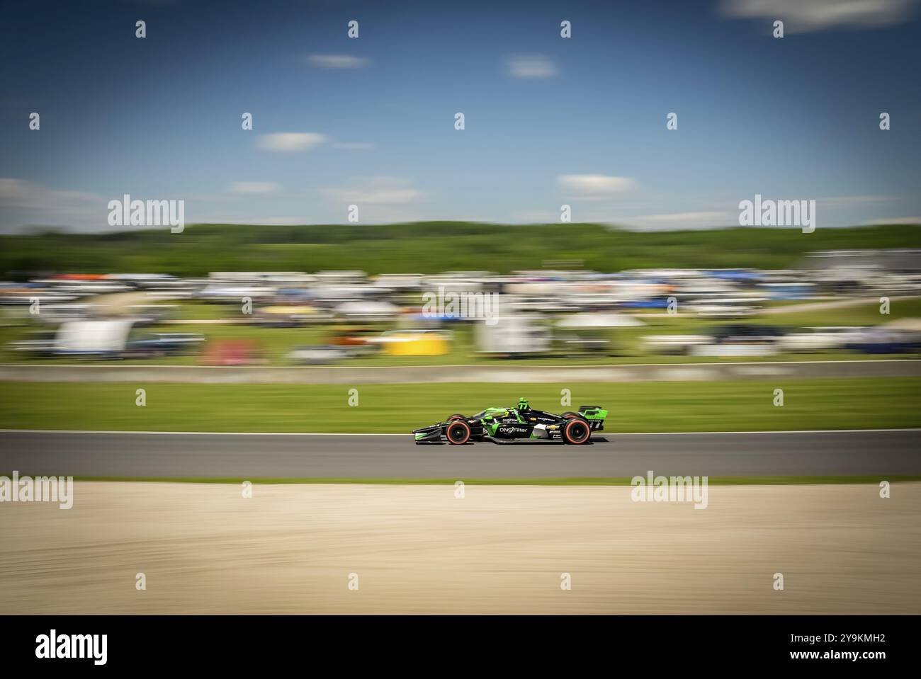 ROMAIN GROSJEAN (77) di Ginevra, Svizzera, pratica per l'XPEL Grand Prix a Road America a Elkhart Lake, WISCONSIN Foto Stock
