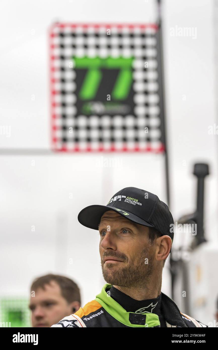 ROMAIN GROSJEAN (77) di Ginevra, Svizzera, si prepara alla 108a corsa della 500 miglia di Indianapolis sul circuito di Indianapolis, IN Foto Stock