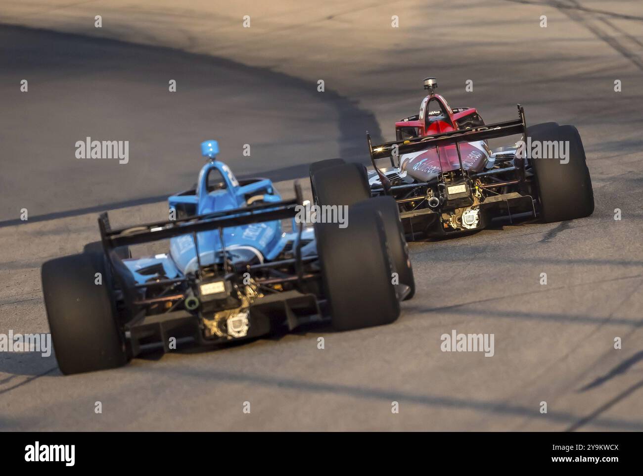 Il pilota DELLA SERIE NTT INDYCAR, CHRISTIAN LUNGAARD (45) di Hedensted, Danimarca corre lungo il tratto anteriore durante l'Hy-Vee Homefront 250 all'Iowa Speedway Foto Stock