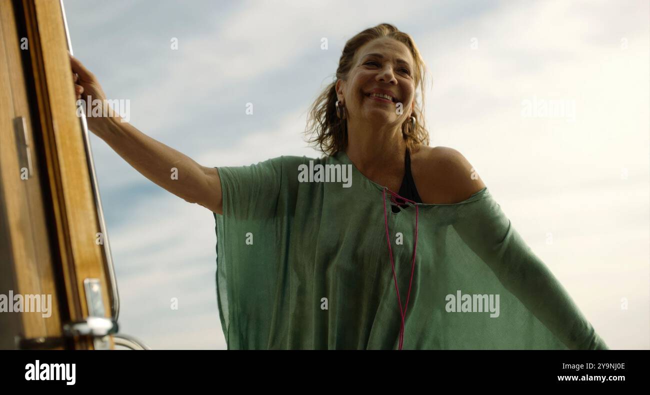 EMMA VILARASAU in A HOUSE ON FIRE (2024) - titolo originale: CASA EN FIAMME -, diretto da DANI DE LA ORDEN. Crediti: Sábado Películas/Playtime Movies/Atresmedia Cine/3Cat/Eliofilm/album Foto Stock