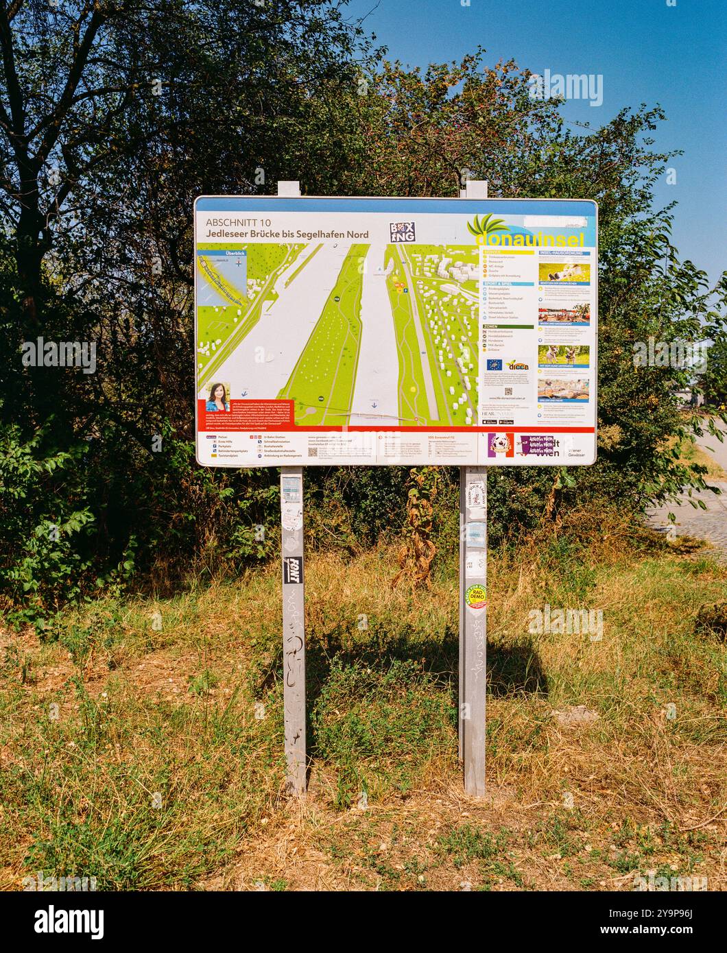 Cartello e mappa, nuovo Danubio, Neue Donau, Vienna, Austria, Europa Foto Stock