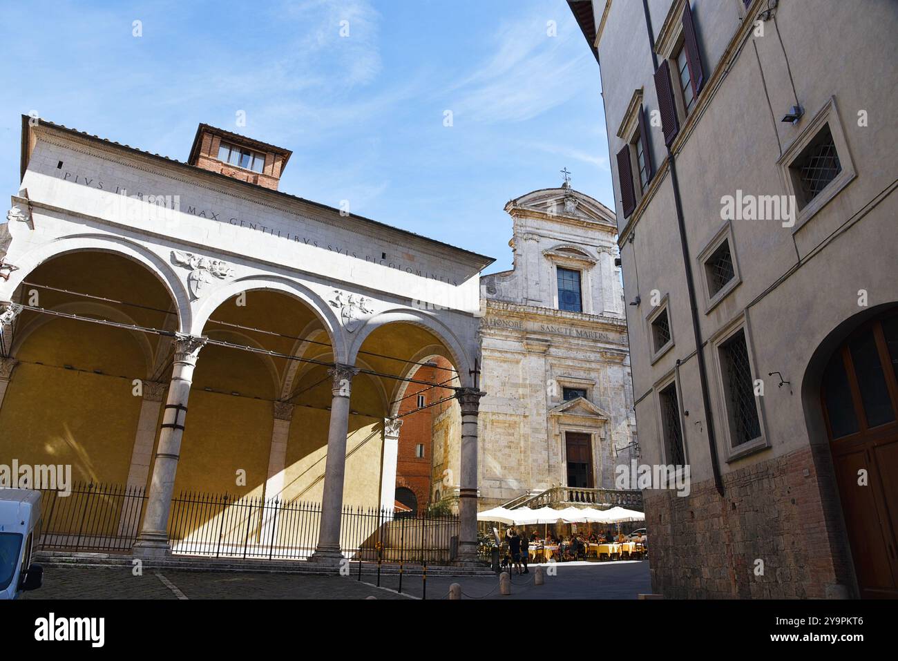 Siena, Italia. 15 settembre 2024. Edifici storici nel centro storico di Siena, in Toscana. Foto di alta qualità Foto Stock
