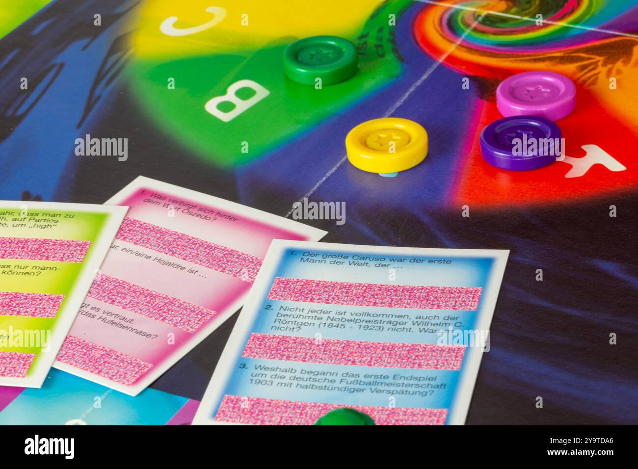Primo piano del popolare gioco da tavolo NESSUNO È PERFETTO Foto Stock