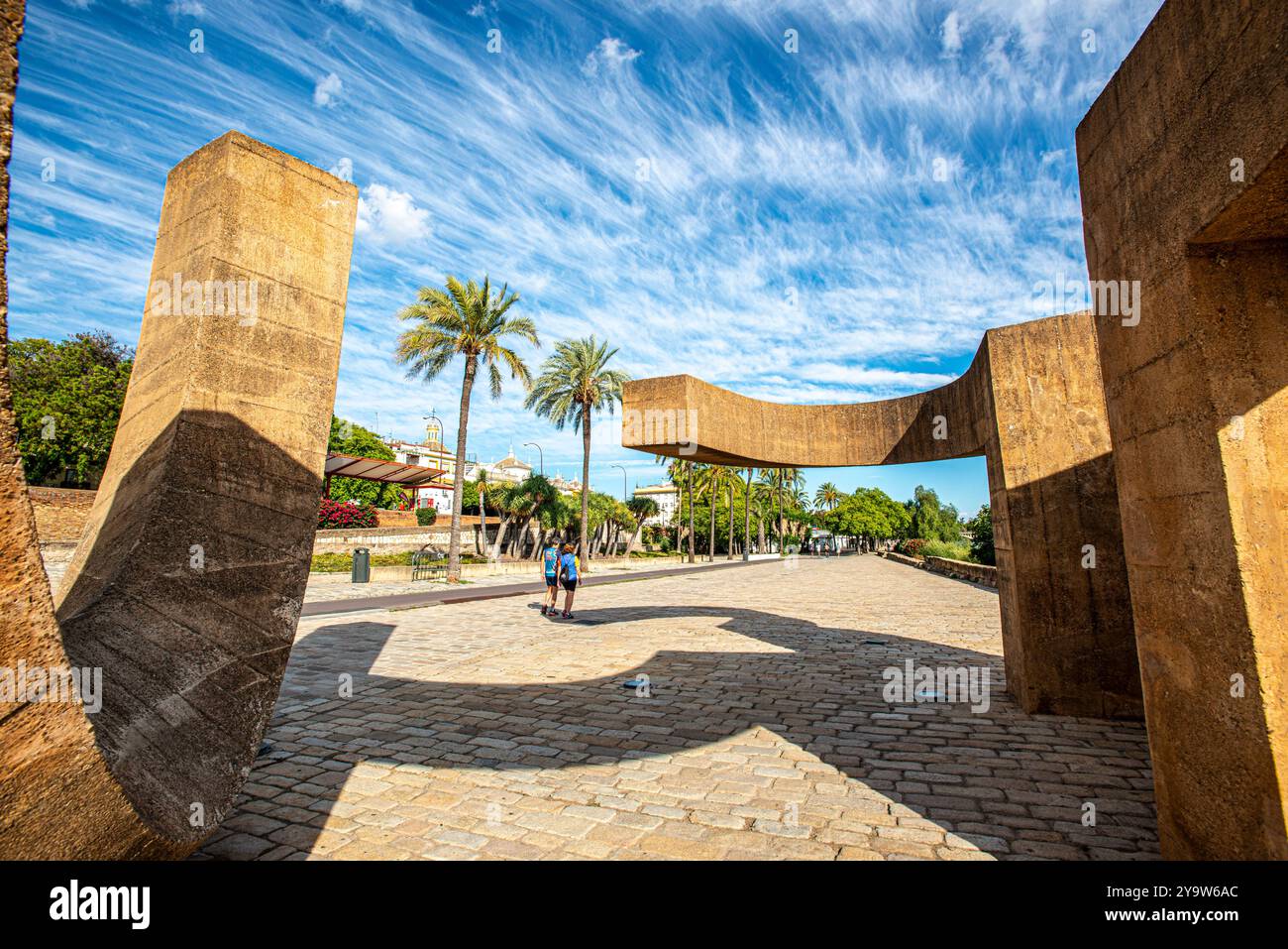 Monumento alla tolleranza, dello scultore Eduardo Chillida a Siviglia Foto Stock