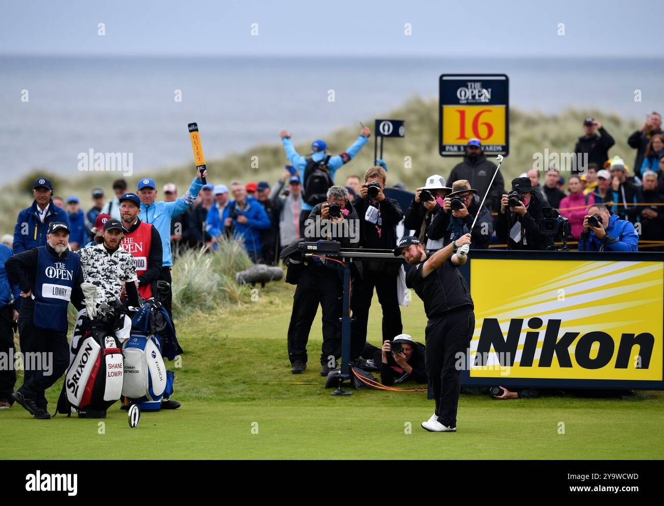 21 lug 2019, Shane Lowry e' fuori il 16 durante l'ultima prova del torneo di golf Open Championship presso il Royal Portrush Golf Club - Dunluce Course. Portrush, Irlanda del Nord. Foto Stock