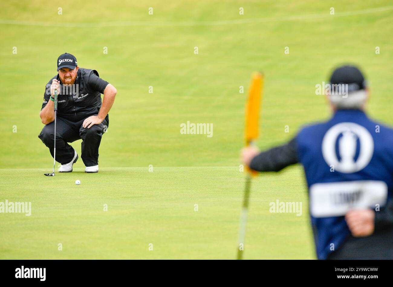 21 luglio 2019, Shane Lowry schiera un putt al 12° round dell'Open Championship Golf Tournament al Royal Portrush Golf Club - Dunluce Course. Portrush, Irlanda del Nord. Foto Stock