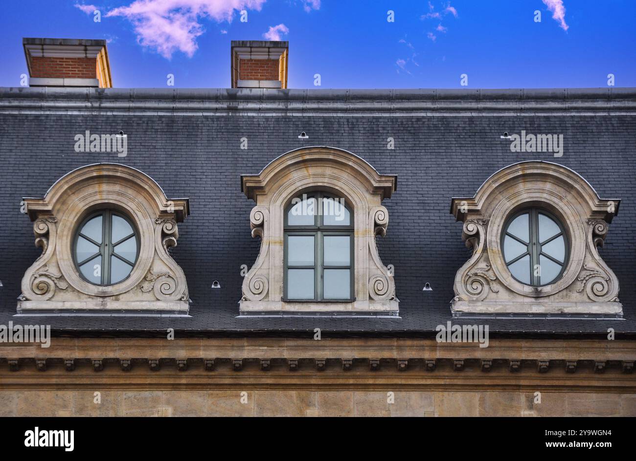 Dintorni opulenti: Il lusso di Place Vendôme di Parigi Foto Stock