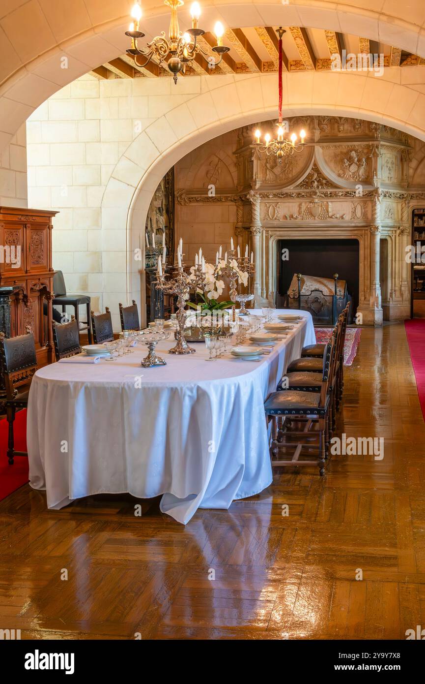 Francia, Loir-et-Cher (41), valle della Loira, patrimonio dell'umanità dell'UNESCO, Chaumont-sur-Loire, il castello, la sala da pranzo Foto Stock