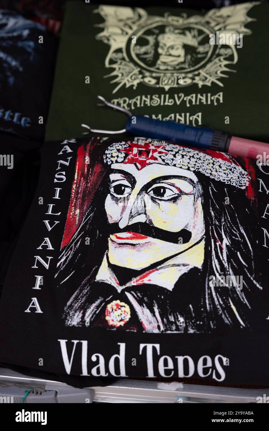 La Romania, Transilvania, Brasov regione, Castello di Bran del XIII secolo associato nella memoria collettiva a Vlad III l'Impalatore e il carattere di Dracula che ha ispirato Foto Stock