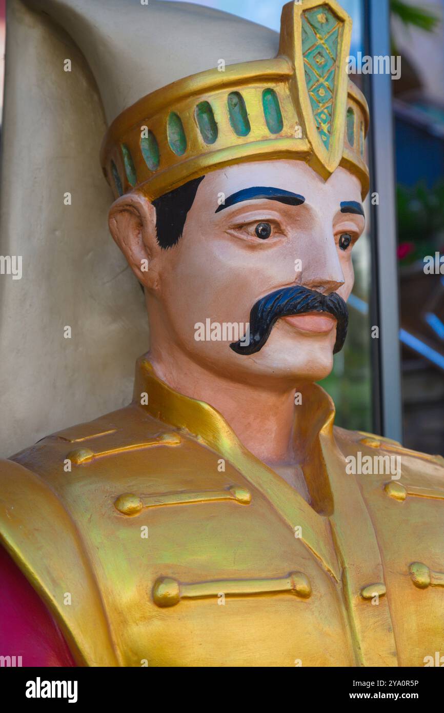 Türkiye, Turchia, Istanbul, statua, cartello ristorante, Foto Stock