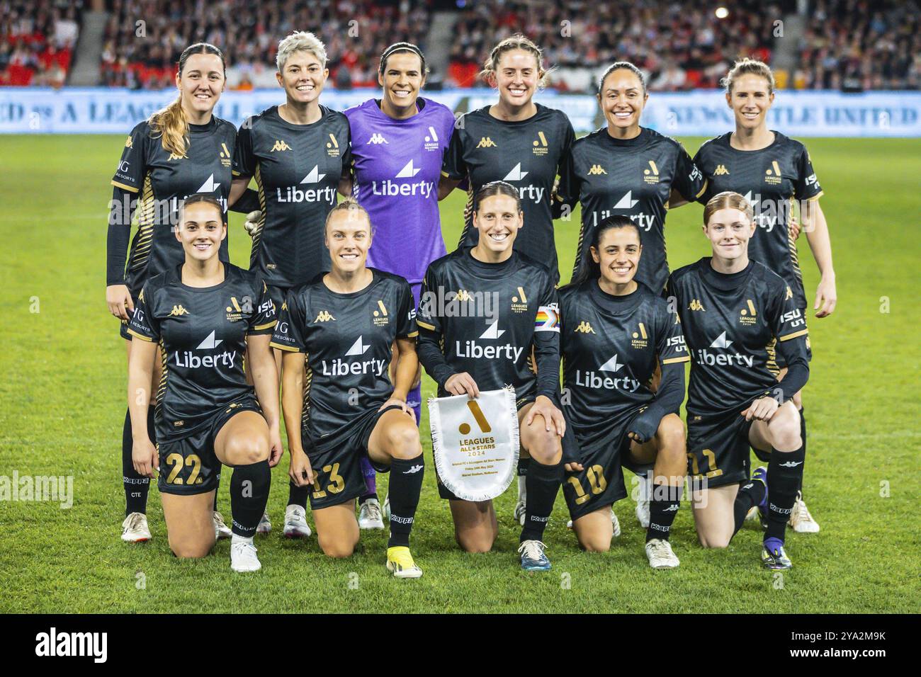 MELBOURNE, AUSTRALIA, 24 MAGGIO: Foto della squadra femminile a-League All Stars prima di giocare all'Arsenal Women FC durante la Global Football Week al Marvel Stadium On Foto Stock