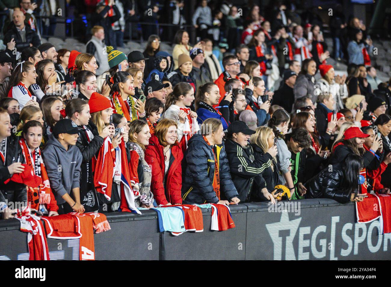 MELBOURNE, AUSTRALIA, 24 MAGGIO: I tifosi dopo che l'Arsenal Women FC hanno battuto la squadra A-League All Stars Women durante la Global Football Week al Marvel Stadium On Foto Stock