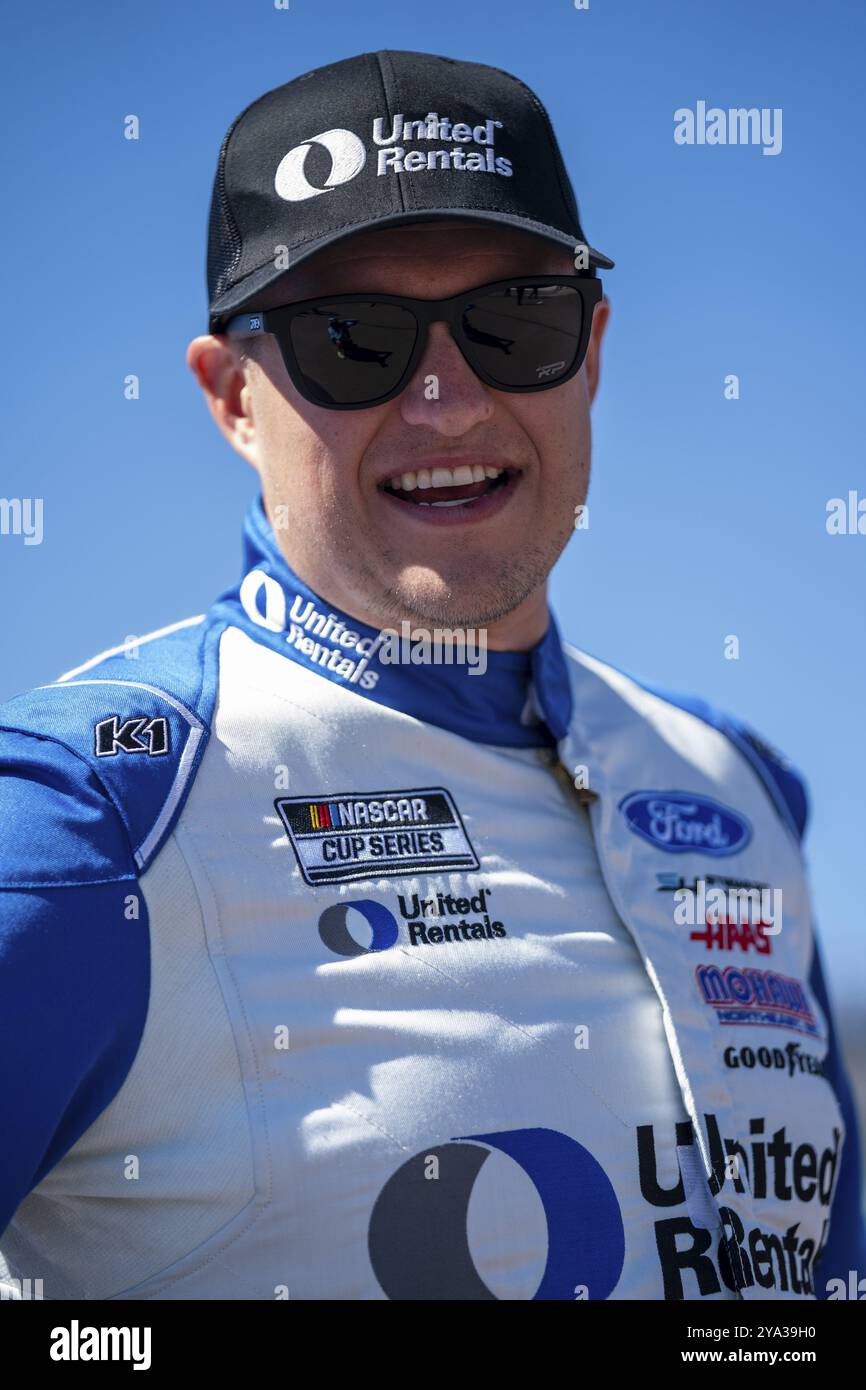 Ryan Preece sale in pista per qualificarsi per gli Shriners Children's 500 ad Avondale, Arizona, Stati Uniti, Nord America Foto Stock