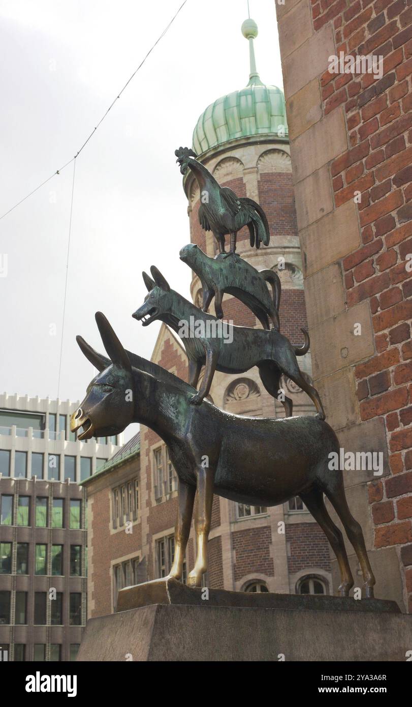 Questa foto mostra una statua del leggendario "Bremer Stadtmusikanten" nella storica città di Brema in Germania ed è stata scattata nell'aprile 2017 Foto Stock