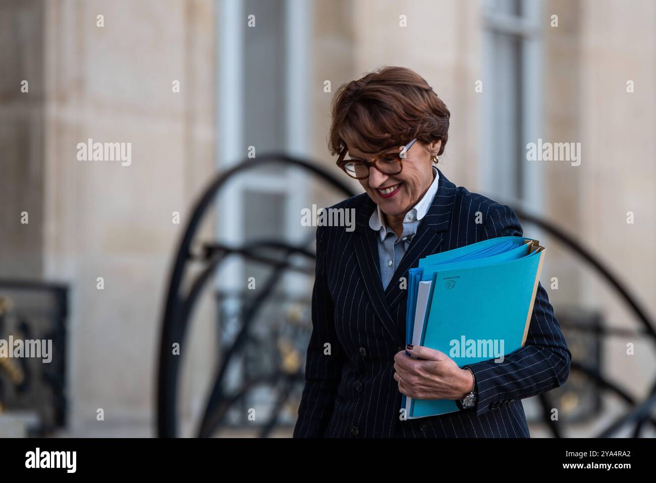 FRANCIA-POLITICA-GOVERNO-ELYSEE Annie Genevard, Ministro dell'Agricoltura, della sovranità alimentare e delle foreste, al Palazzo Elysee per il Consiglio dei ministri. A Parigi, il 10 ottobre 2024. PARIGI ILE-DE-FRANCE FRANCIA COPYRIGHT: XANDREAXSAVORANIXNERIX FRANCE-POLITICS-GOVERNMENT-ELYSE ASAVORANINERI-11 Foto Stock