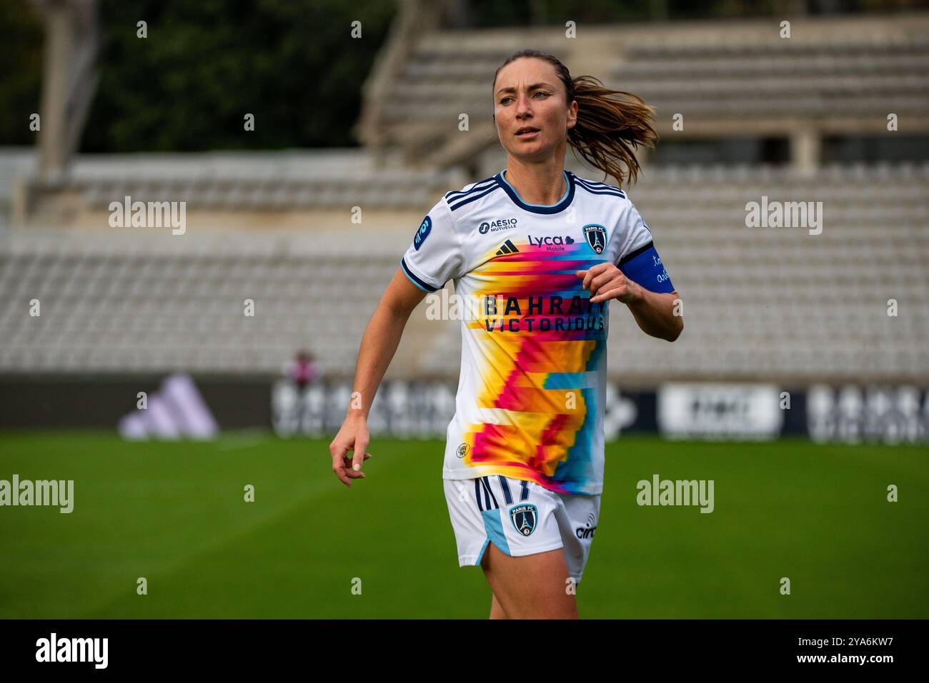 Gaetane Thiney del Paris FC durante il campionato francese, Arkema Premier Ligue match tra il Paris FC e lo Stade de Reims il 12 ottobre 2024 allo stadio Sebastien Charlety di Parigi, in Francia Foto Stock