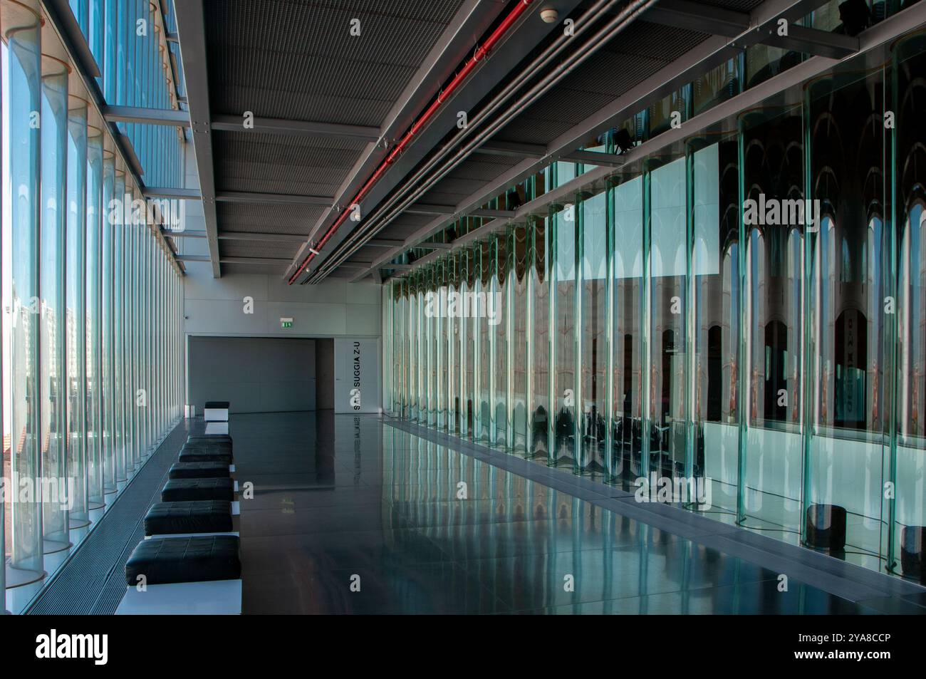 Scorci della Casa della musica (Casa da musica) a Porto - Portogallo / Scorci della casa della musica di Porto- Portogalloy2k Foto Stock