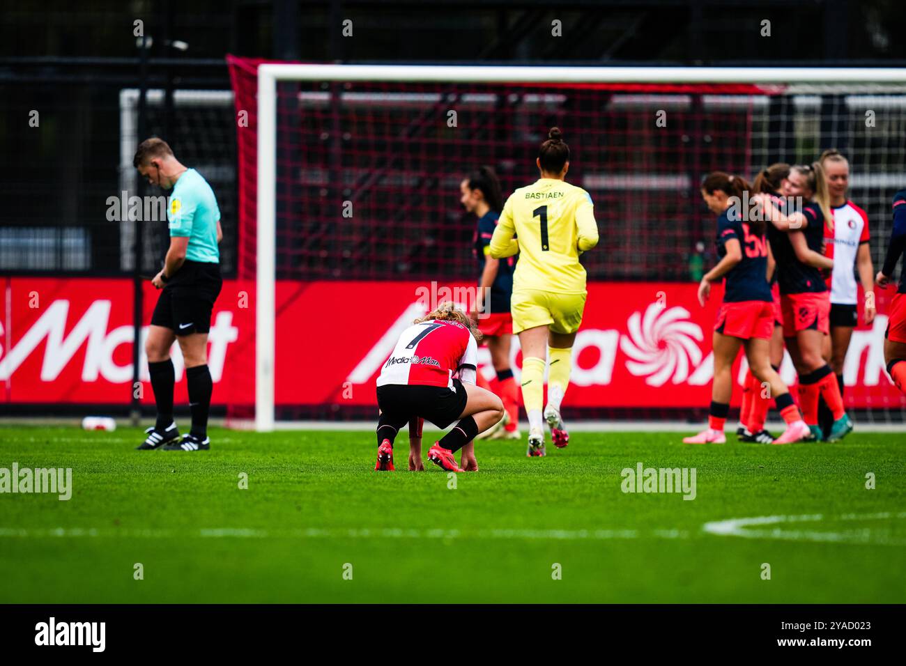 Rotterdam - Jarne Teulings del Feyenoord Rotterdam durante il terzo round dell'Azerion Vrouwen Eredivisie nella stagione 2024/2025. La partita è ambientata tra il Feyenoord V1 e il FC Utrecht V1 al Nieuw Varkenoord il 13 ottobre 2024 a Rotterdam, nei Paesi Bassi. (VK Sportphoto/Danny de Groot) Foto Stock