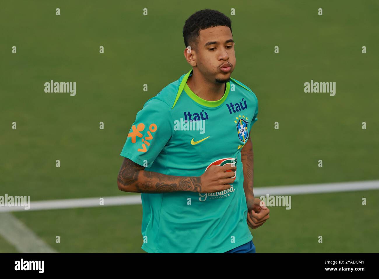 12 ottobre 2024: Savinho della squadra brasiliana durante gli allenamenti allo stadio Bezerrao. La squadra si sta preparando ad affrontare il Perù nel decimo turno delle qualificazioni sudamericane per la Coppa del mondo FIFA 2026. Foto Stock