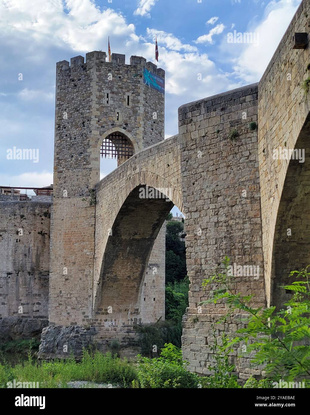 Castello di Comptal di Besalu - Immagine stock catturata con smartphone