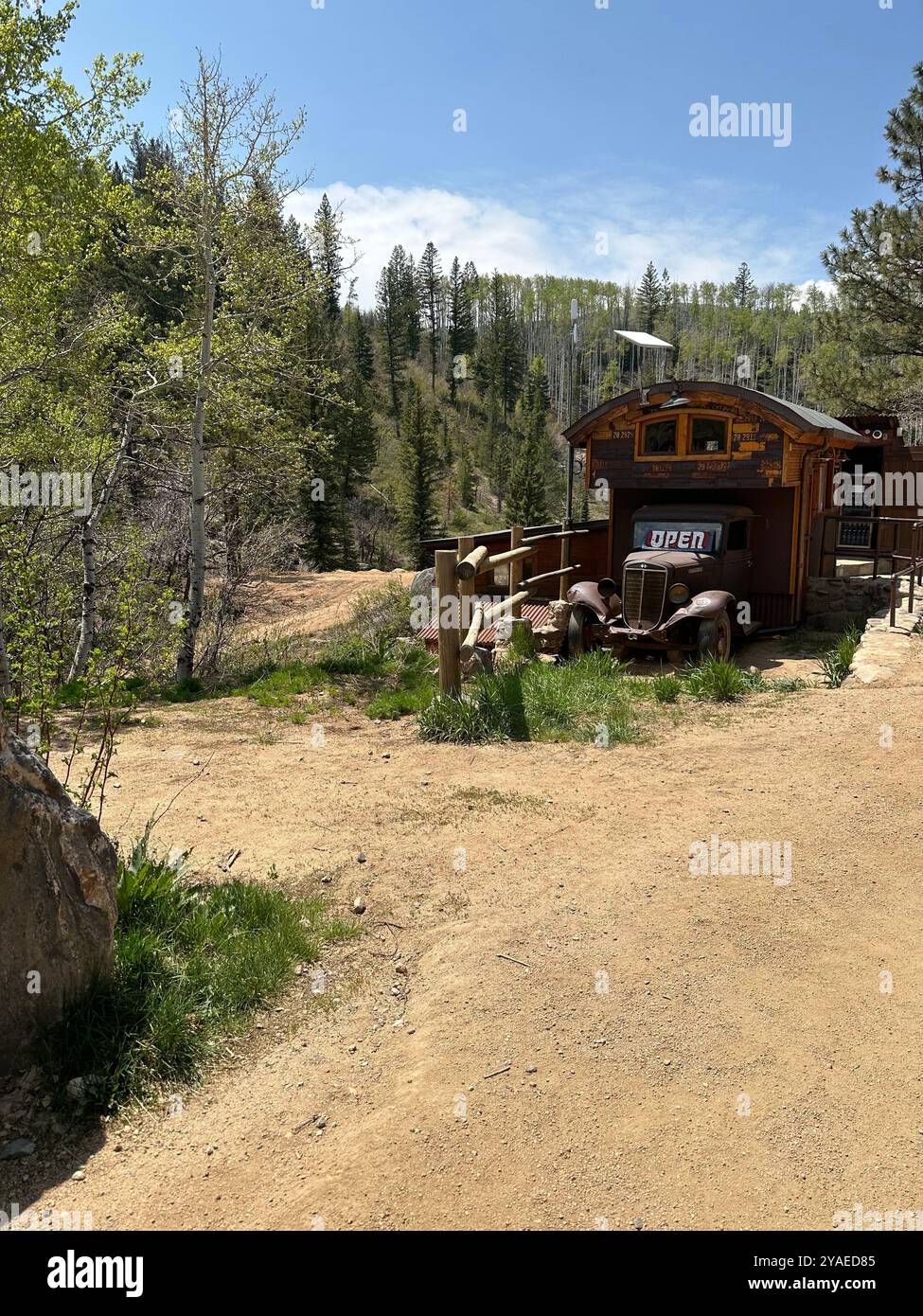 Ingresso alle sorgenti termali del Colorado - Immagine stock catturata con smartphone