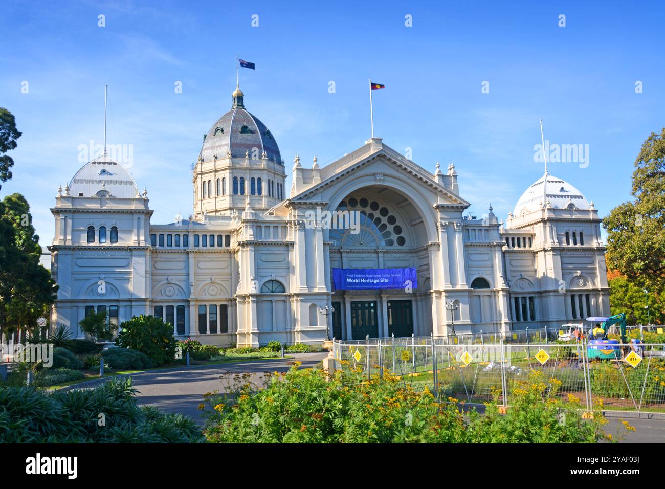 Melbourne, Australia - 15 maggio 2014; Historic Royal Exhibition Centre e giardini nella città di North Melbourne, Australia Foto Stock