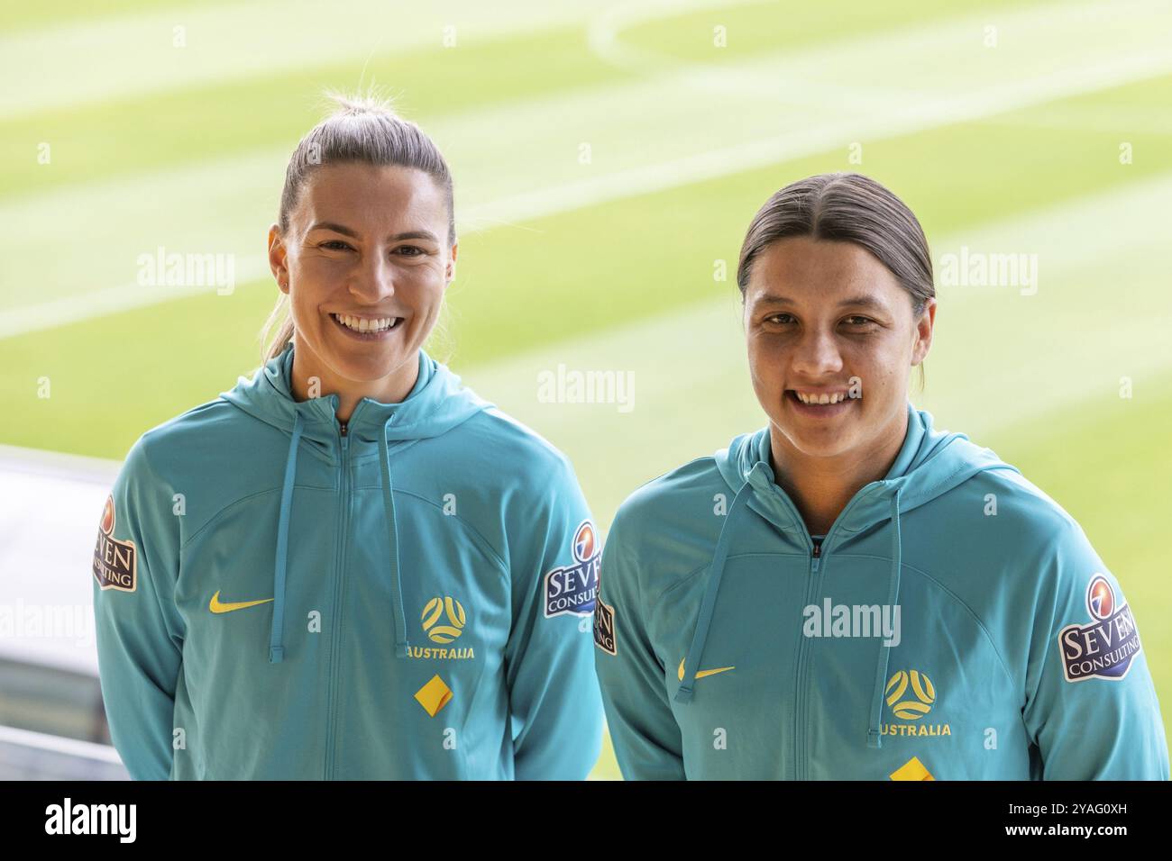 MELBOURNE, AUSTRALIA, 3 LUGLIO: Matildas Steph Catley e Sam Kerr all'apertura ufficiale della struttura australiana di allenamento Matildas e FIFA 2023 W. Foto Stock