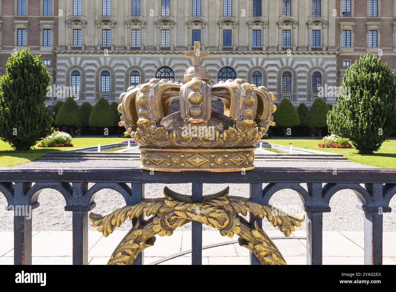 Stoccolma, Svezia, 07 24 2019 - facciata e piazza del Palazzo reale di Stoccolma, Europa Foto Stock