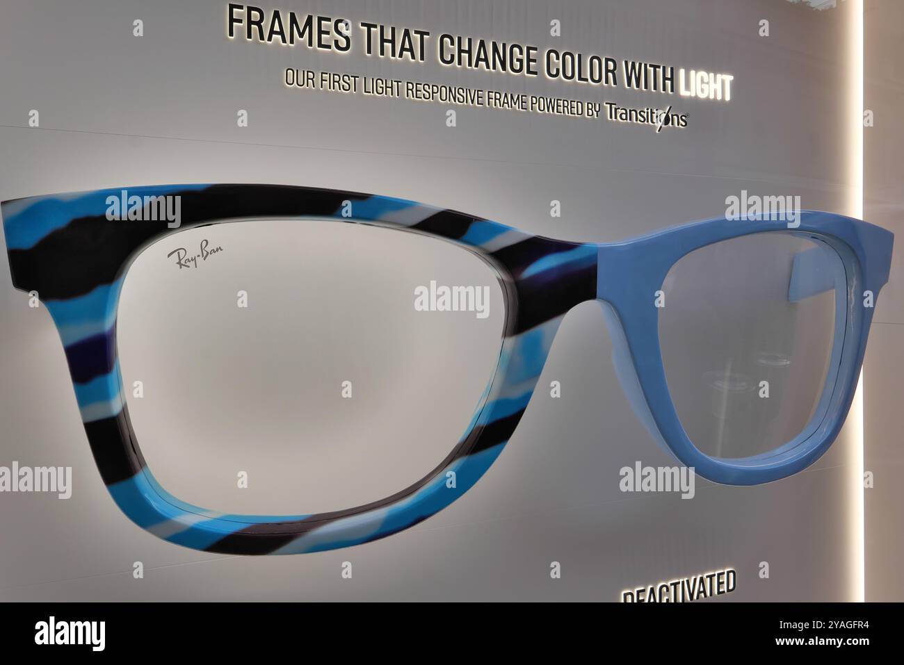 IL SEGNO DEGLI OCCHIALI DA VISTA RAY BAN Foto Stock