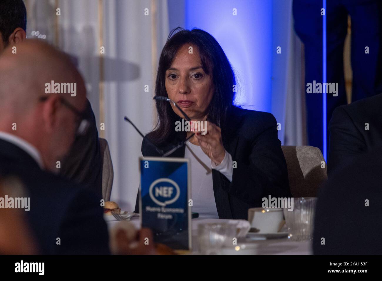 Madrid, Spagna. 14 ottobre 2024. Mercedes González, direttore generale della Guardia civile durante una colazione informativa a Madrid. Reyes Maroto, membro della decima legislatura dell'Assemblea di Madrid, e il ministro dei trasporti, Oscar Puente, hanno partecipato a una colazione informativa organizzata dal Nueva economia Forum in un hotel nel centro di Madrid. Credito: SOPA Images Limited/Alamy Live News Foto Stock