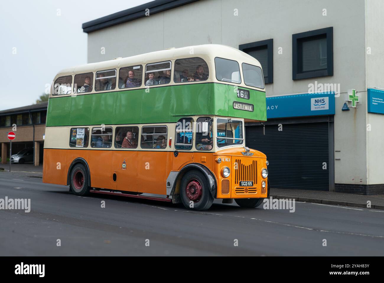 1958 Glasgow Corporation Leyland Titan PD2/24 visto al Glasgow Vintage Vehicle Trust Open weekend in auto per le strade di Glasgow 2024 Foto Stock