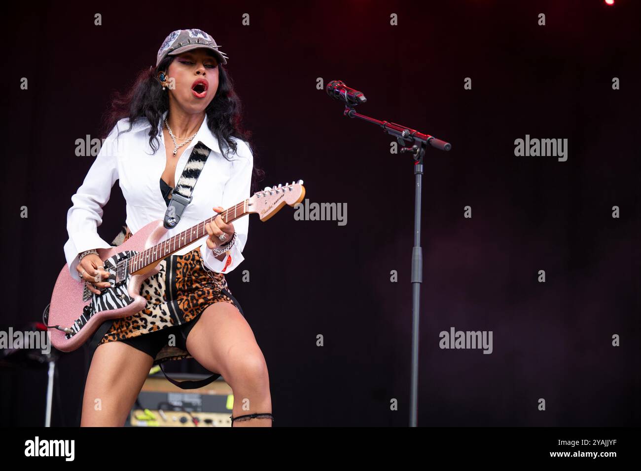 Glasgow, Regno Unito. 14 luglio 2024. Amy Love e Georgia South della band Nova Twins si esibiscono sul palco dei King Tuts al TRNSMT 2024. 2024-07-14 . Credito: G Foto Stock