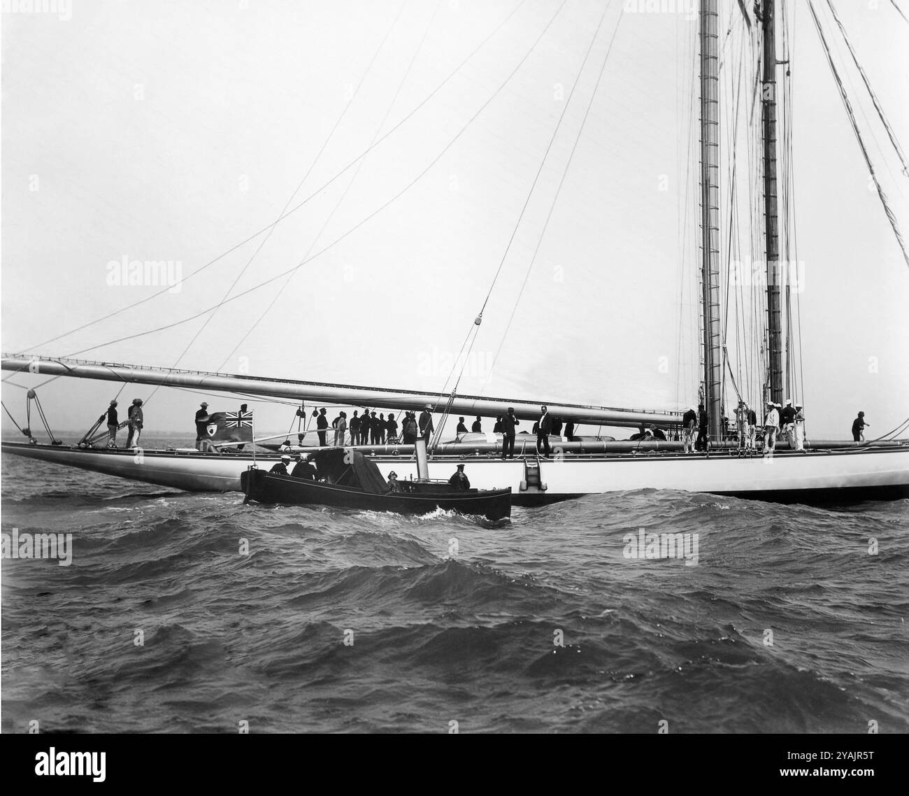 IMMAGINI DI UN TEMPO - gestito da PPL FOTO AGENCYCirca 1901 America’s Cup: SHAMROCK II, sfida di Sir Thomas Lipton 1901 British America’s Cup y Foto Stock