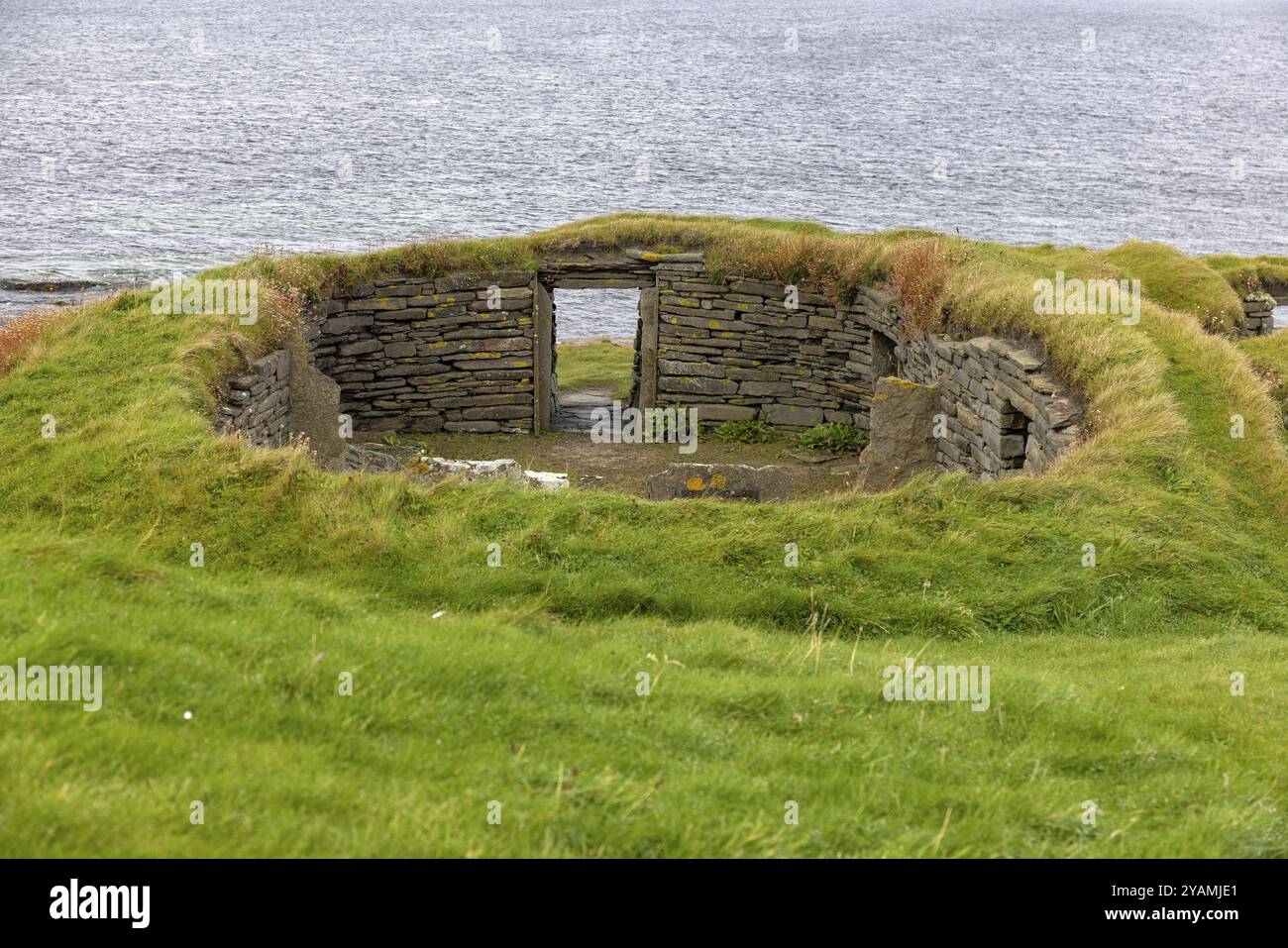 Knap di Howar, il più antico insediamento sopravvissuto nell'Europa nord-occidentale del primo periodo neolitico, Papa Westray, Orcadi, Scozia, Gran Bretagna Foto Stock