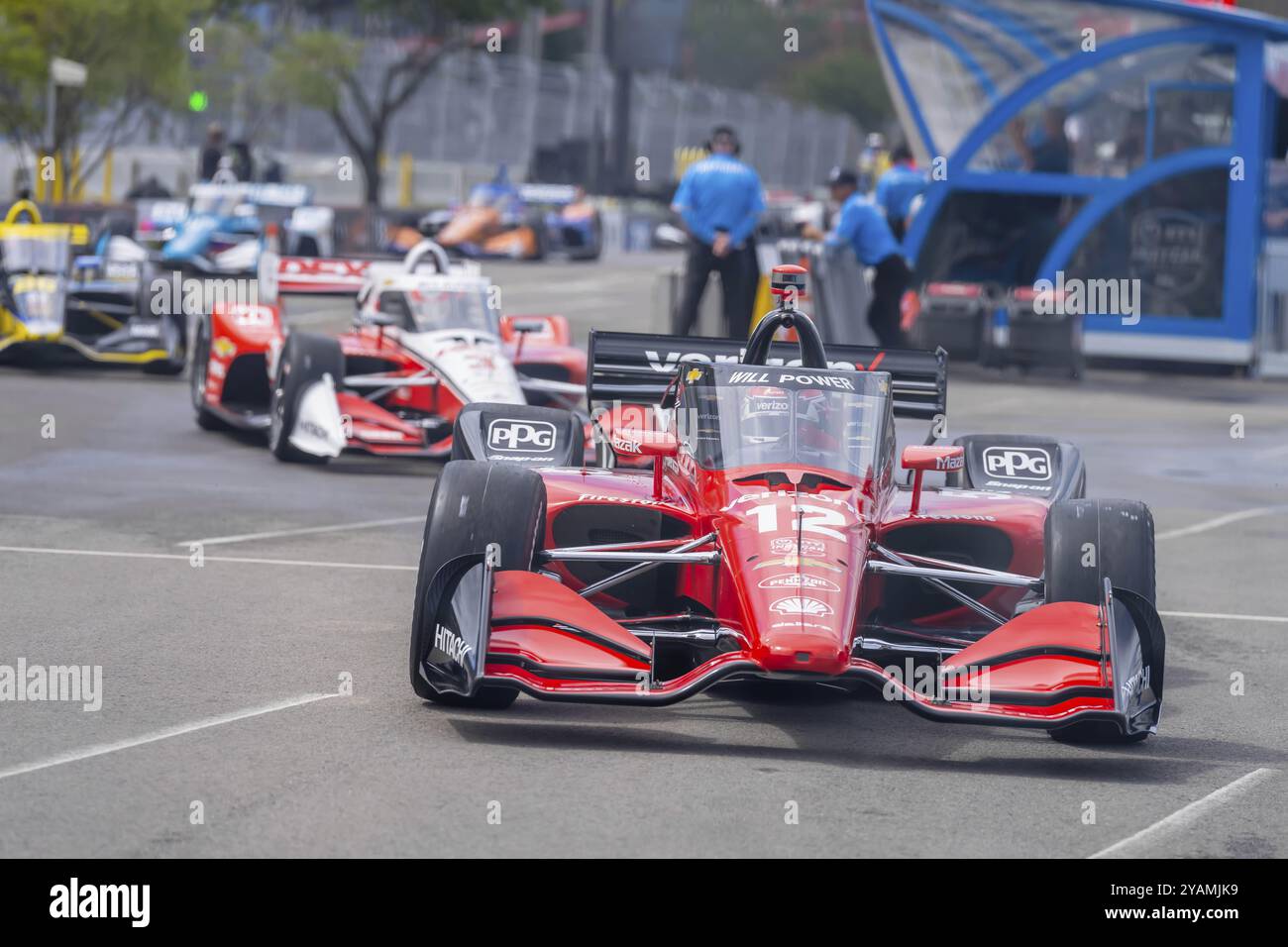 Il pilota della INDYCAR Series, GUIDERÀ (12) di Toowoomba, Australia, attraverso i turni durante una sessione di prove per la Big Machine Music City Gra Foto Stock