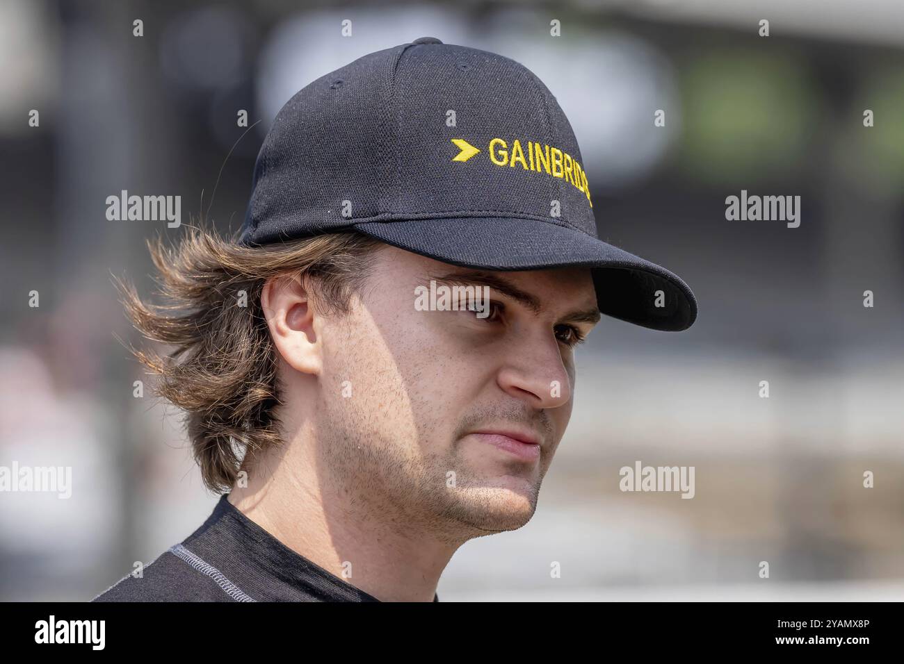 Il pilota di INDYCAR, COLTON HERTA (26) di Valencia, California, si prepara ad allenarsi per gli Indianapols 500 all'Indianapolis Motor Speedway di Indianap Foto Stock