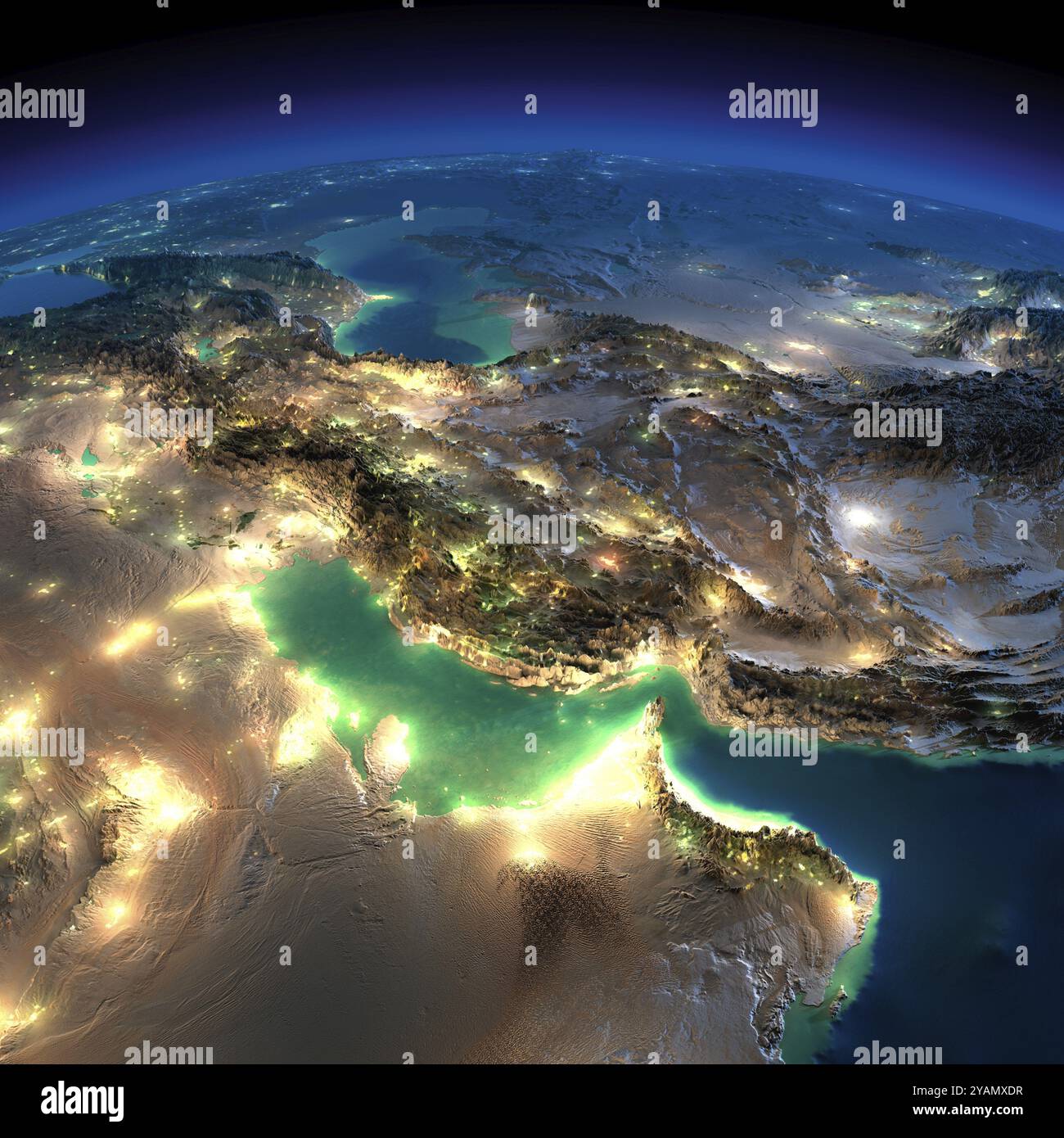Terra estremamente dettagliata, illuminata dalla luce della luna. Il bagliore delle città fa luce sui dettagli del terreno esagerato e sull'acqua traslucida dell'oceano Foto Stock