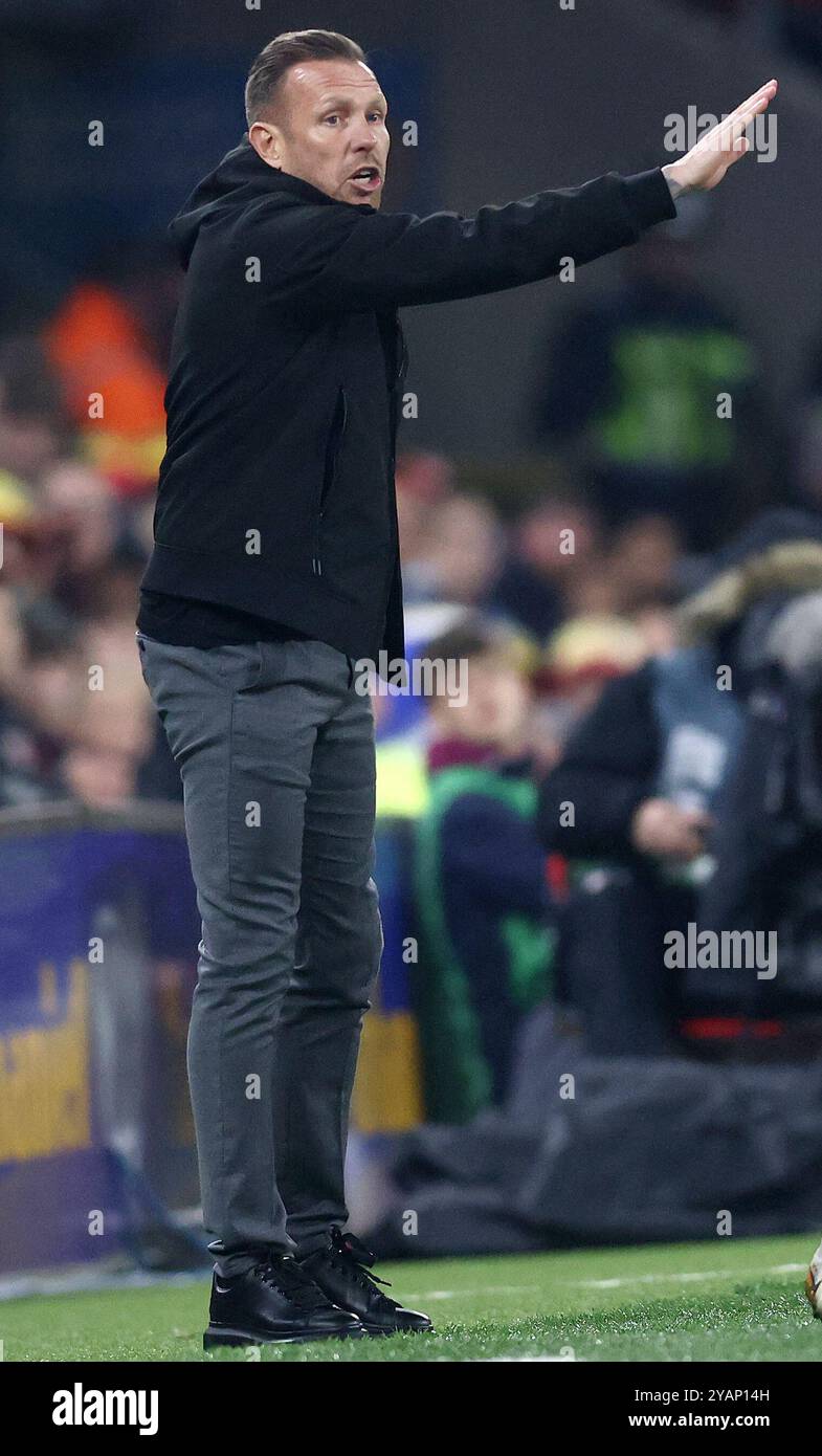 Cardiff, Regno Unito. 14 ottobre 2024. Craig Bellamy allenatore del Galles durante la partita di UEFA Nations League al Cardiff City Stadium di Cardiff. Il credito immagine dovrebbe essere: Darren Staples/Sportimage Credit: Sportimage Ltd/Alamy Live News Foto Stock