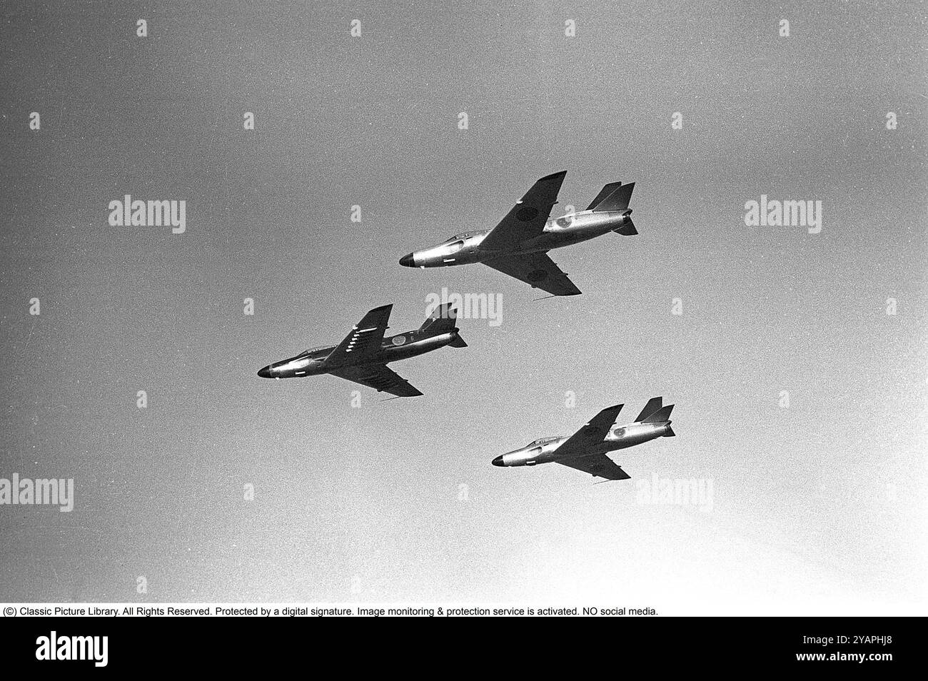 Saab 32 Lansen. Tre caccia svedesi a due posti prodotti dalla Saab in aria, appartenenti alla flottiglia aerea F6 di Karlsborg nel 1958. Roland Palm rif. 12-15-20 Foto Stock