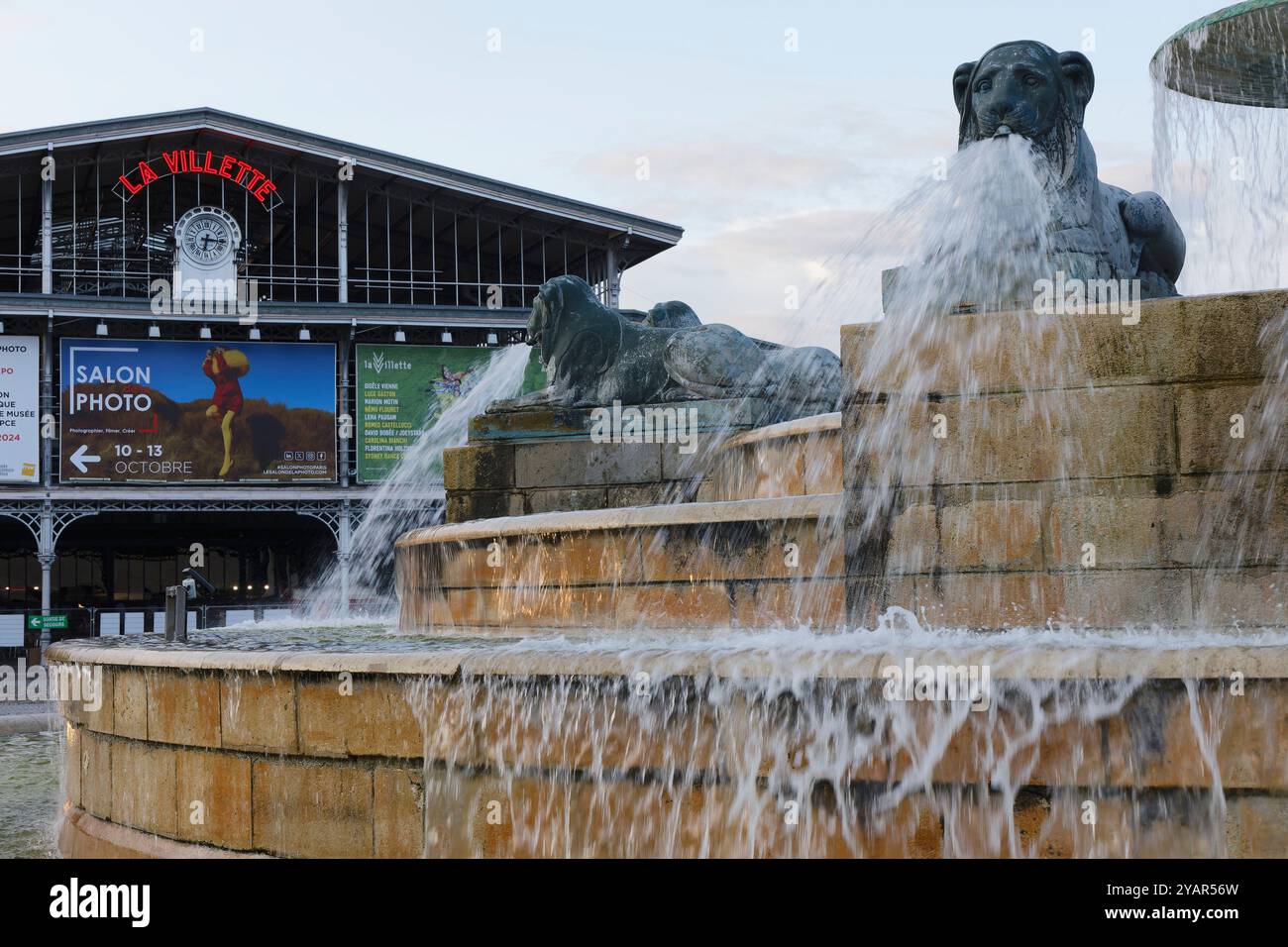 Parigi, Francia. 10 ottobre 2024. Mostra fotografica l'11 ottobre 2024 a Halle de la Villette, Parigi, Francia. Credito: Gerard Crossay/Alamy Stock Photo Foto Stock