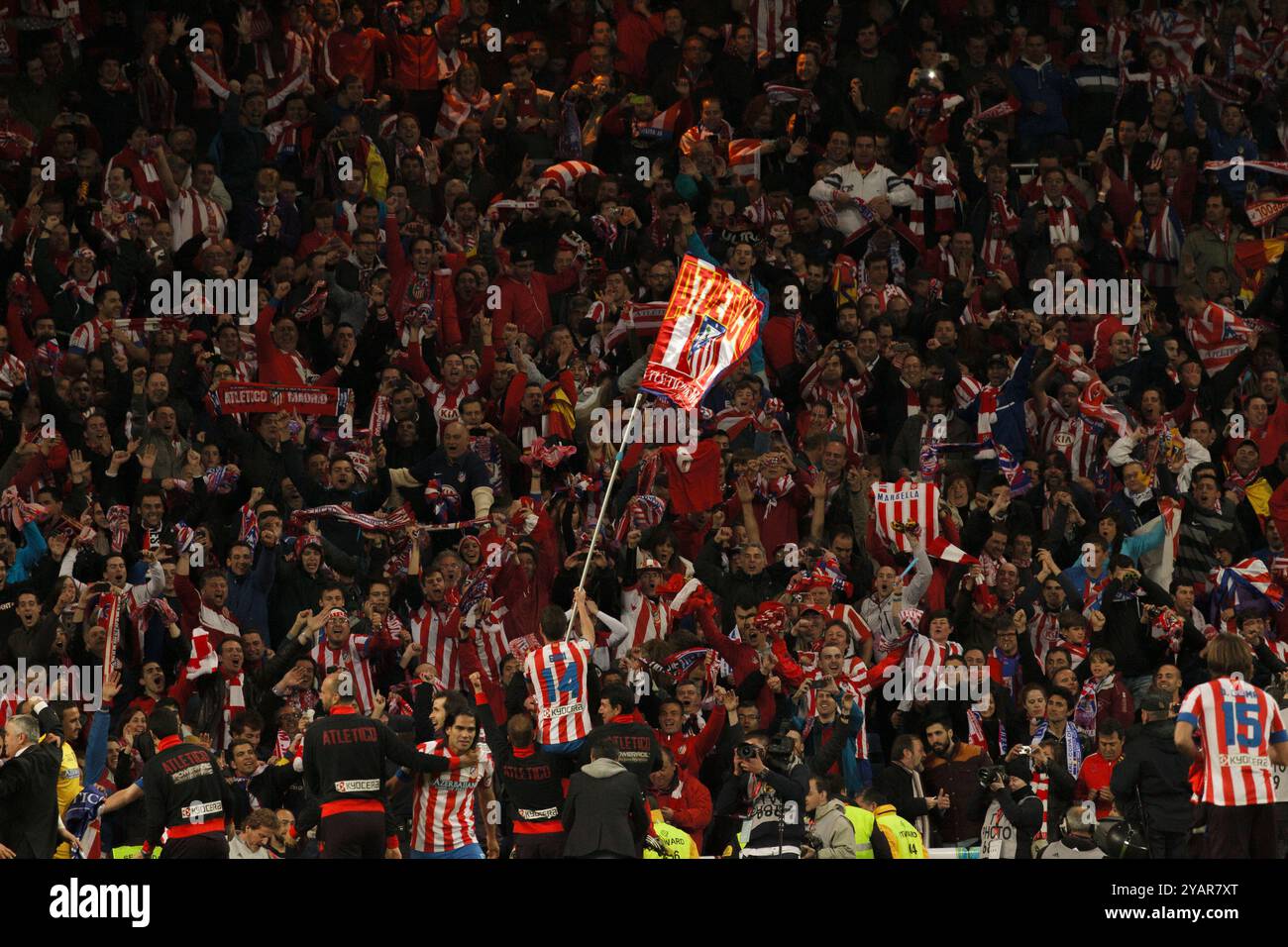 Madrid, 17 MAGGIO: Gabriel Fernandez dell'Atletico de Madrid celebra la vittoria durante la finale di Coppa del Re di Spagna 2012/13 , partita giocata al San Foto Stock