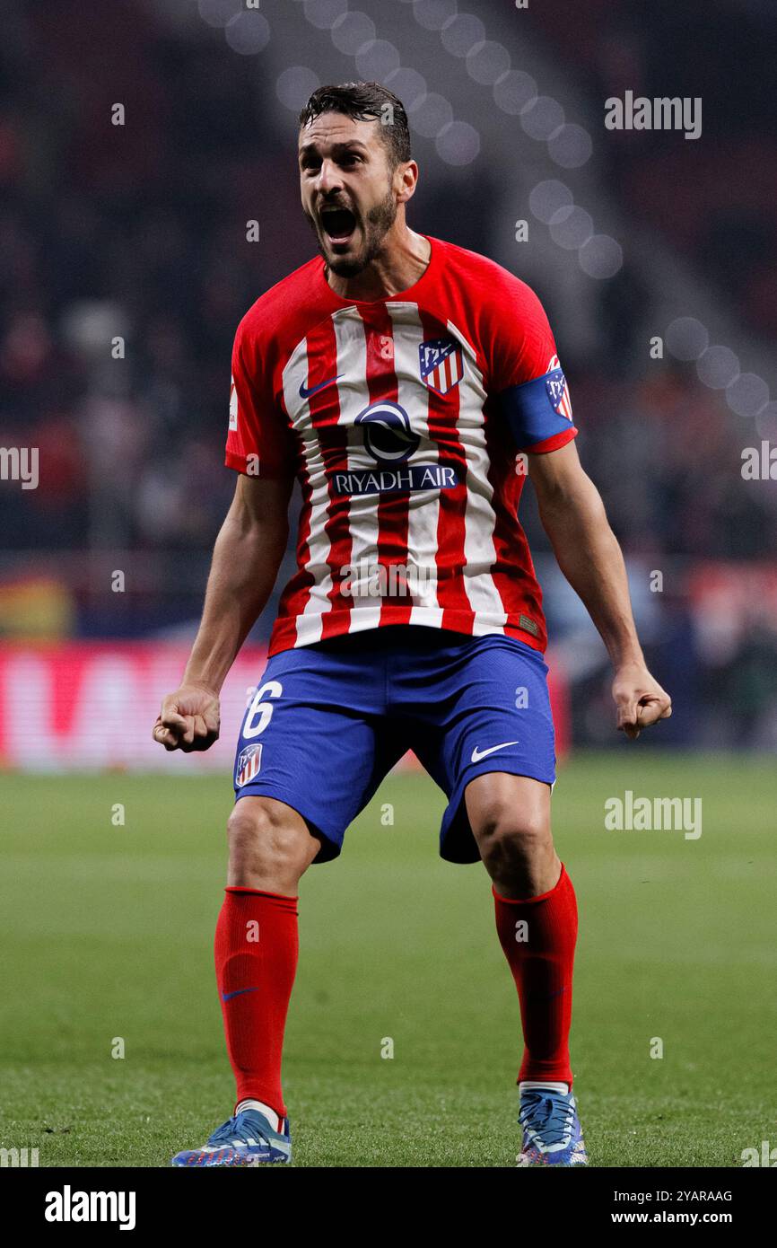 MADRID, SPAGNA - 19 DICEMBRE: Koke Resurreccion dell'Atletico de Madrid celebra un gol durante la partita della Liga 2023/24 tra l'Atletico de Madrid An Foto Stock