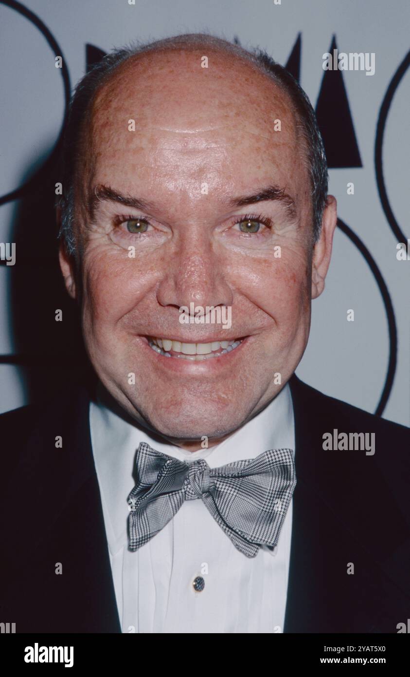 Jack o'Brien partecipa al 46° Annual Drama Desk Awards alla Fiorello H. LaGuardia High School of Music & Art and Performing Arts di New York il 20 maggio 2001. Foto di Henry McGee/MediaPunch Foto Stock