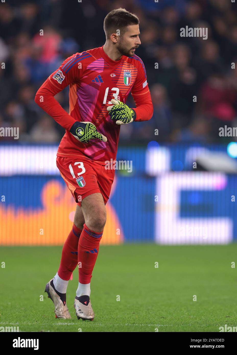 Udine, Italia. 14 ottobre 2024. Guglielmo Vicario al suo debutto internazionale durante la partita di UEFA Nations League allo Stadio Friuli di Udine. Il credito per immagini dovrebbe essere: Jonathan Moscrop/Sportimage Credit: Sportimage Ltd/Alamy Live News Foto Stock