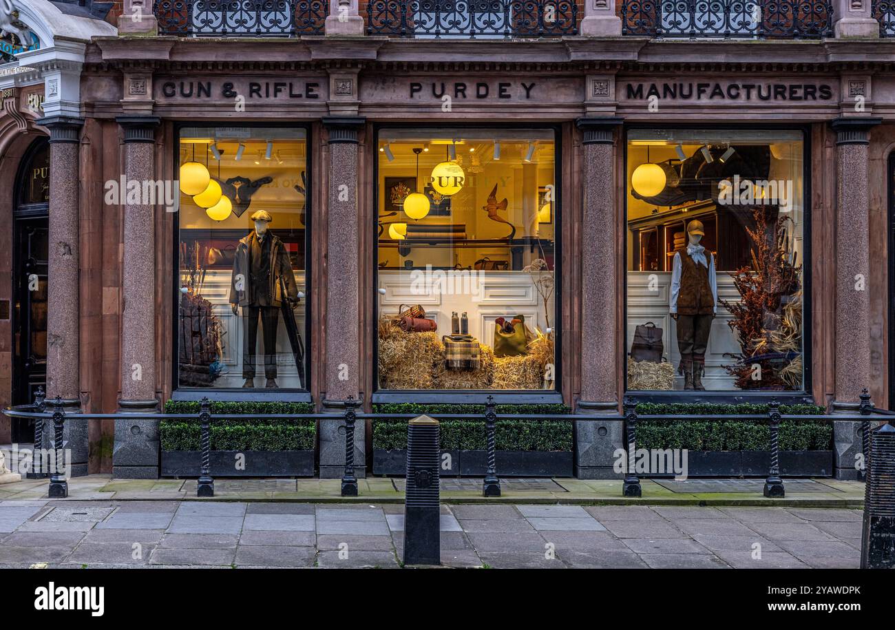 Esterno del negozio di armi James Purdey & Sons, Mayfair, Londra, Inghilterra Foto Stock