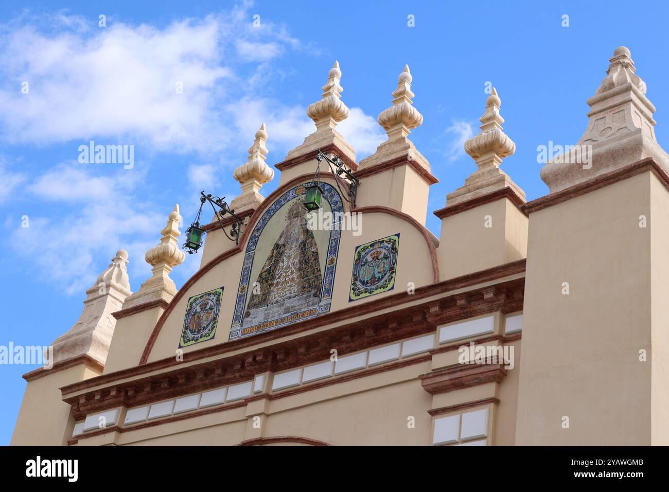 Vista dettagliata della porta Macarena da Macarena, Siviglia, Andalusia, Spagna Foto Stock